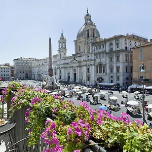 navona-suites.it-romehotels.com/